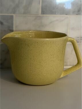 Bauer Yellow speckled 1 Quart Pitcher Batter Bowl Tracy Irwin Style